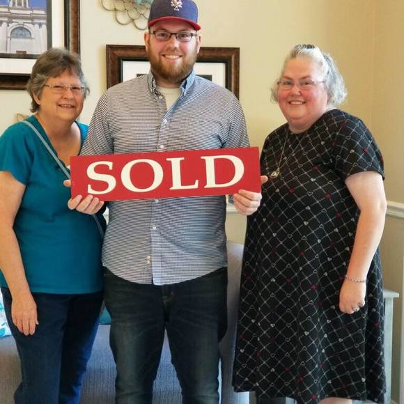 Meet your Posher, Kyle - Picture 1 of 1